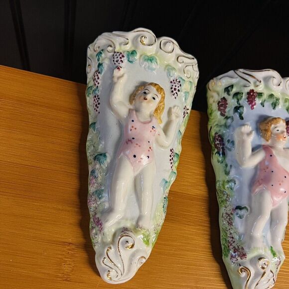 2 Japan Vintage Wall Pockets Planter Vase Porcelain Hand Painted Grapes Cherub - Picture 2 of 8